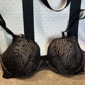Victoria's Secret Black and White Patterned Bra